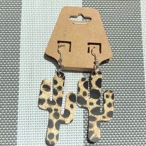 Cheetah cacti earrings